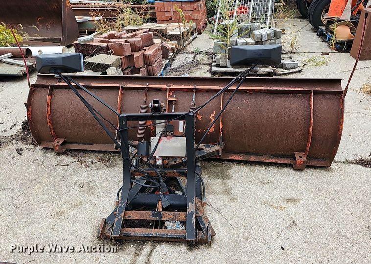 image for item DQ0233 (2) snow plows