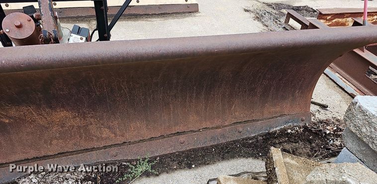 image for item DQ0233 (2) snow plows