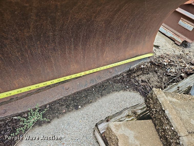 image for item DQ0233 (2) snow plows