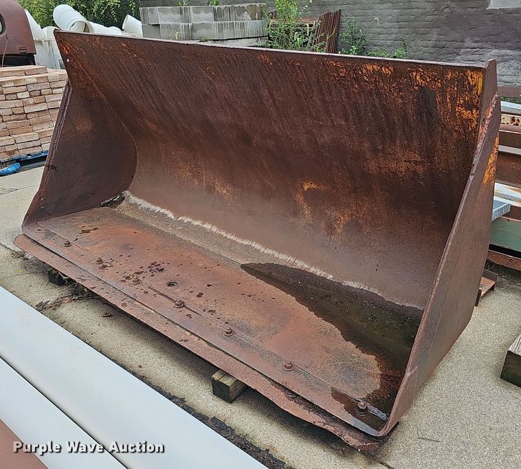 image for item DQ0236 95"W bucket