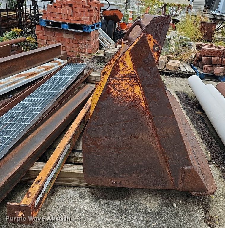 image for item DQ0236 95"W bucket