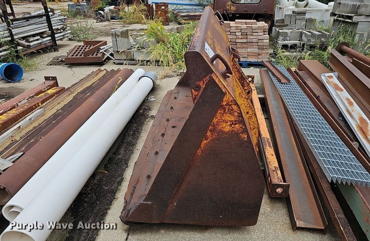 image for item DQ0236 95"W bucket