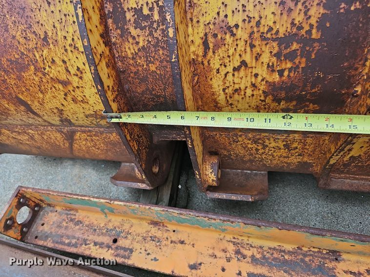 image for item DQ0236 95"W bucket