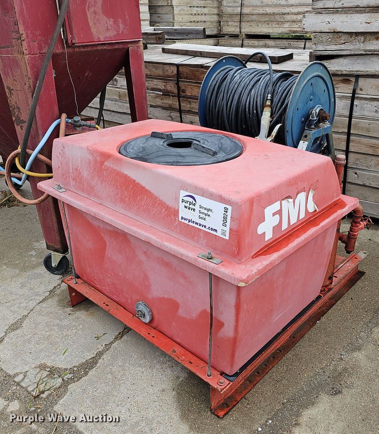 image for item DQ0240 FMC Bean DM05E100FRB  sprayer