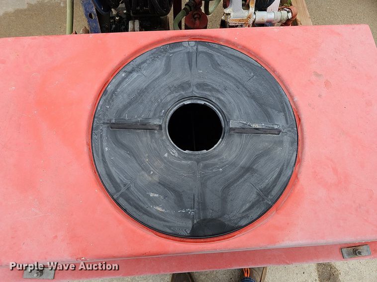 image for item DQ0240 FMC Bean DM05E100FRB  sprayer