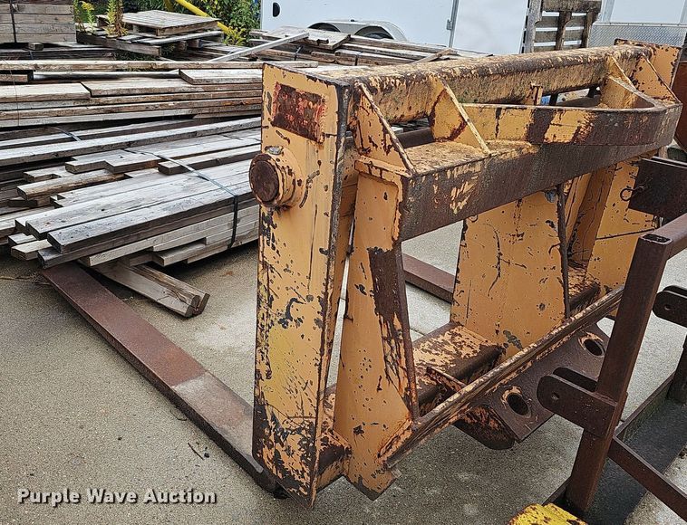 image for item DQ0242 V.W.S. Mfg. Inc. CF2060  58"L forks