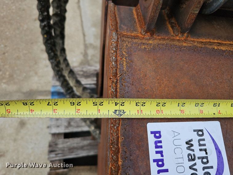 image for item DQ0244 Shop built  24.5"W clamshell bucket