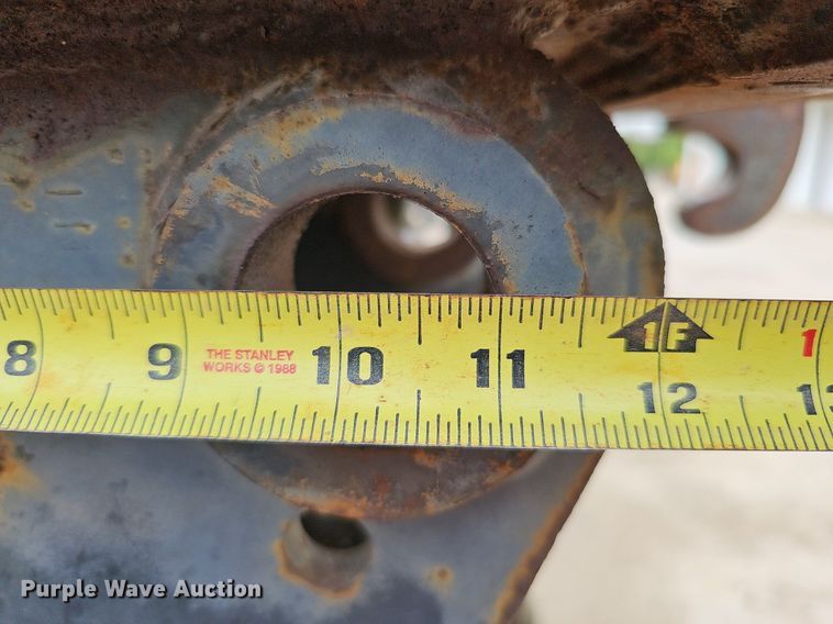 image for item DQ0244 Shop built  24.5"W clamshell bucket