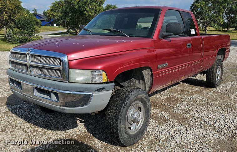 image for item DQ0327 1998 Dodge Ram 2500  Quad Cab pickup truck