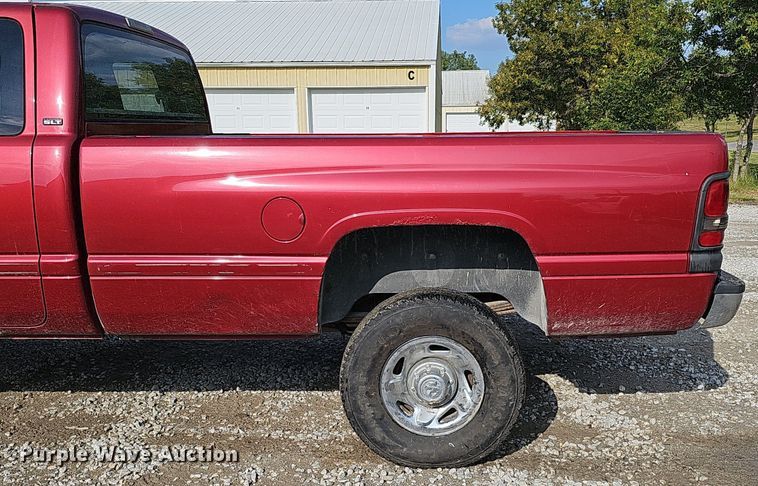 image for item DQ0327 1998 Dodge Ram 2500  Quad Cab pickup truck