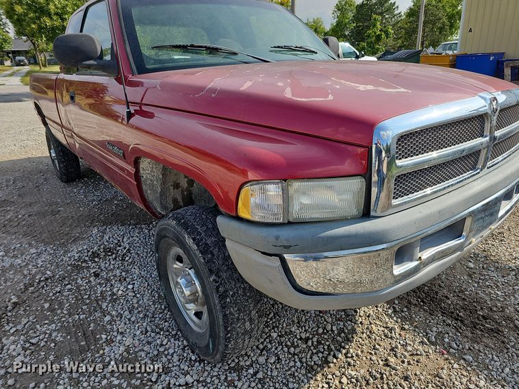image for item DQ0327 1998 Dodge Ram 2500  Quad Cab pickup truck