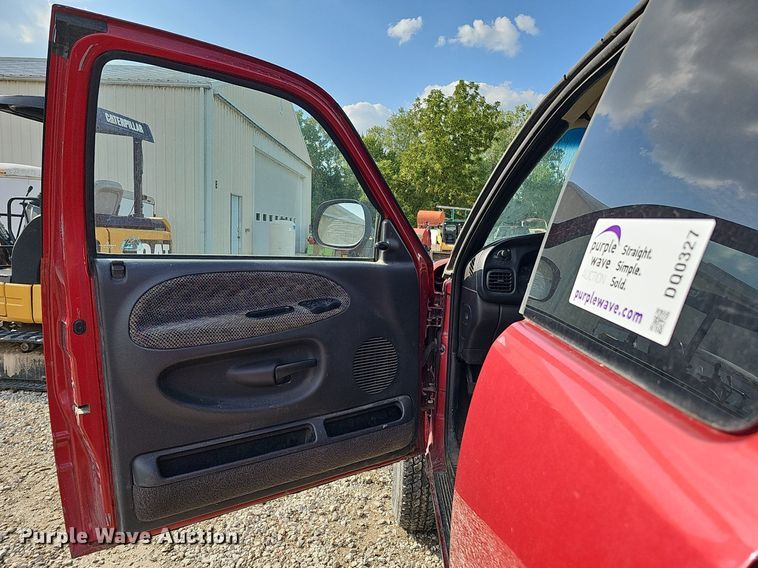 image for item DQ0327 1998 Dodge Ram 2500  Quad Cab pickup truck