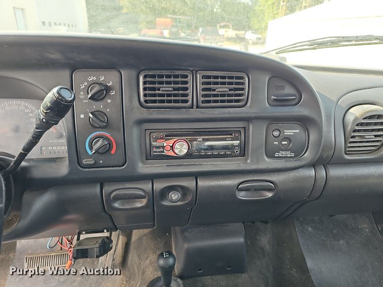 image for item DQ0327 1998 Dodge Ram 2500  Quad Cab pickup truck