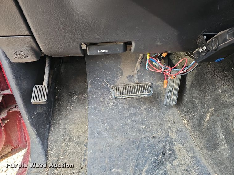 image for item DQ0327 1998 Dodge Ram 2500  Quad Cab pickup truck