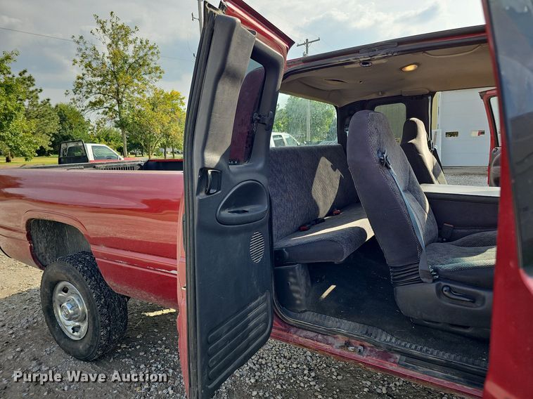 image for item DQ0327 1998 Dodge Ram 2500  Quad Cab pickup truck