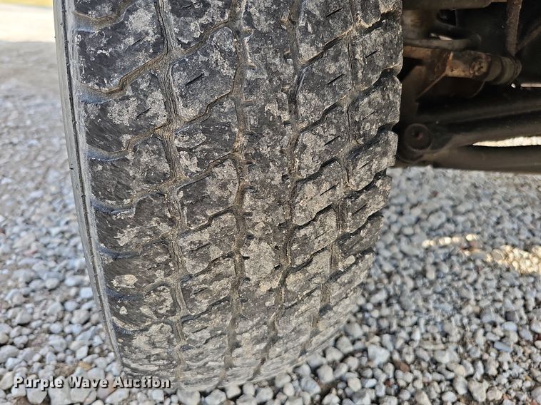 image for item DQ0327 1998 Dodge Ram 2500  Quad Cab pickup truck