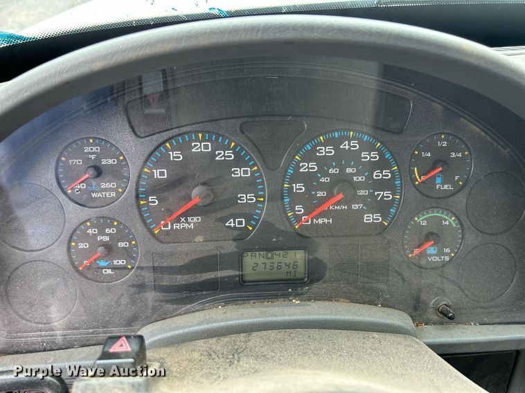 image for item DQ0900 2007 International 4300  flatbed truck