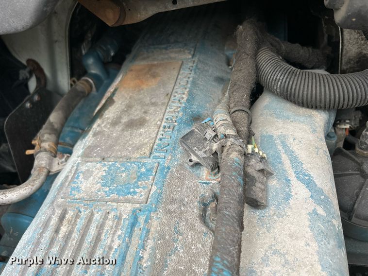 image for item DQ0900 2007 International 4300  flatbed truck