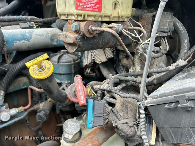 image for item DQ0900 2007 International 4300  flatbed truck