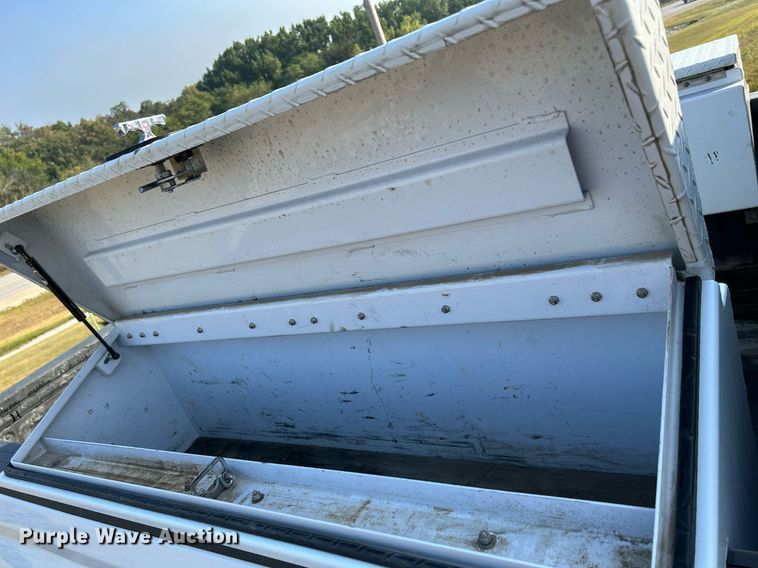 image for item DQ0943 2015 GMC Sierra 2500 Denali  Crew Cab pickup truck