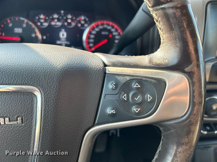 image for item DQ0943 2015 GMC Sierra 2500 Denali  Crew Cab pickup truck