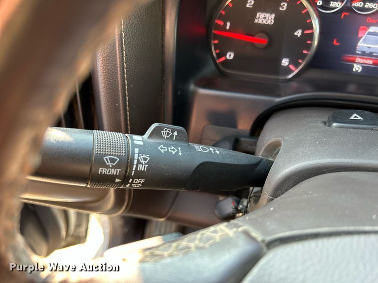 image for item DQ0943 2015 GMC Sierra 2500 Denali  Crew Cab pickup truck