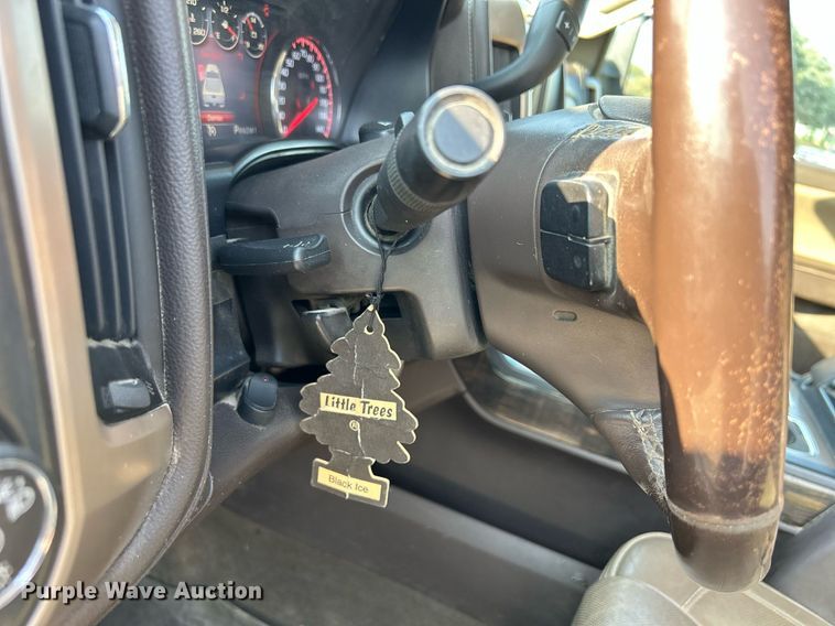 image for item DQ0943 2015 GMC Sierra 2500 Denali  Crew Cab pickup truck