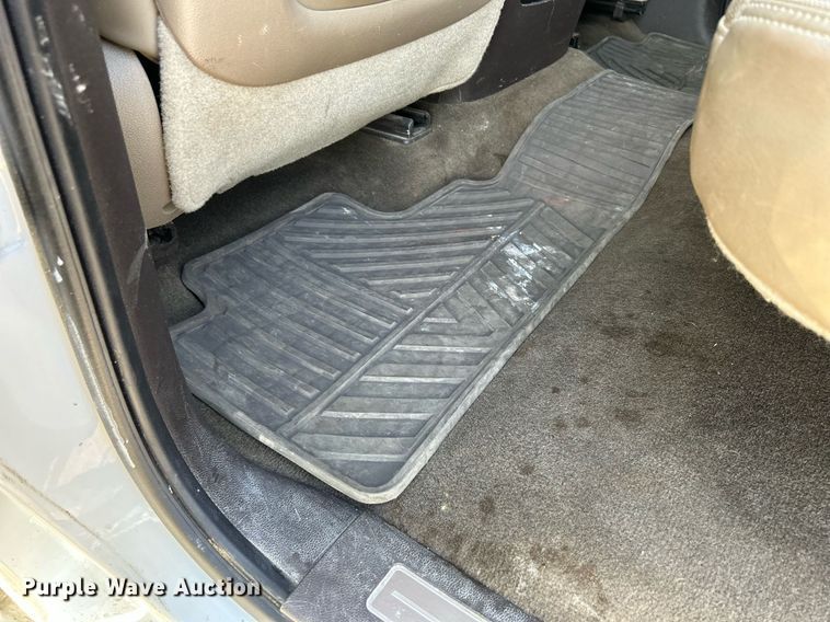 image for item DQ0943 2015 GMC Sierra 2500 Denali  Crew Cab pickup truck