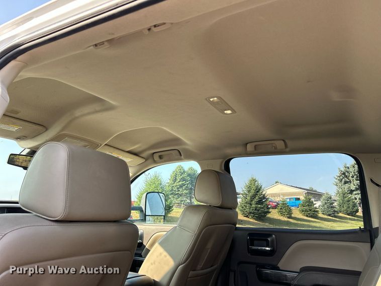 image for item DQ0943 2015 GMC Sierra 2500 Denali  Crew Cab pickup truck