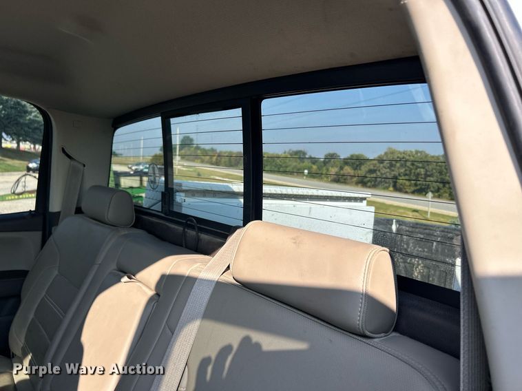 image for item DQ0943 2015 GMC Sierra 2500 Denali  Crew Cab pickup truck