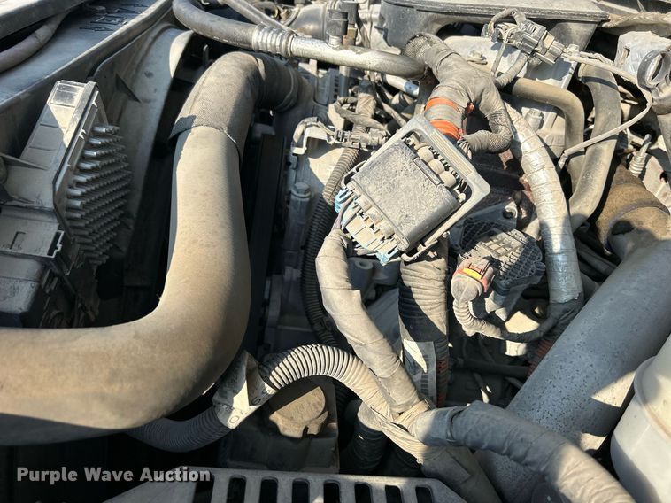 image for item DQ0943 2015 GMC Sierra 2500 Denali  Crew Cab pickup truck