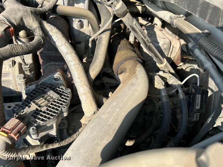 image for item DQ0943 2015 GMC Sierra 2500 Denali  Crew Cab pickup truck