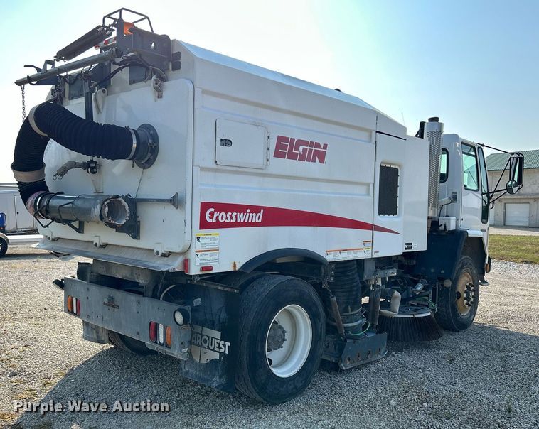 image for item DQ0944 2004 Sterling SC-8000  street sweeper truck