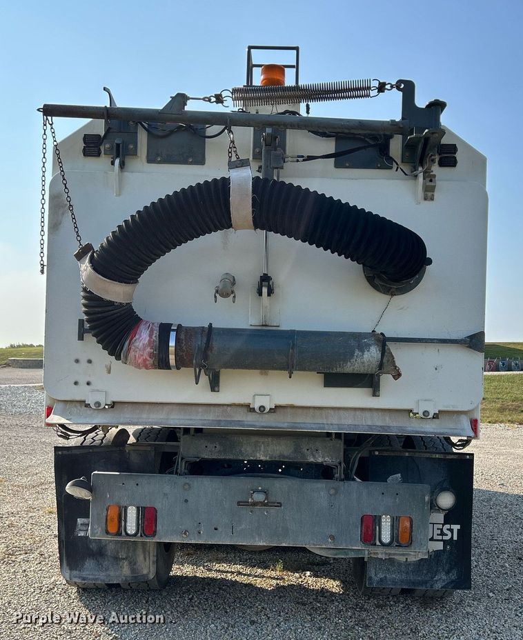 image for item DQ0944 2004 Sterling SC-8000  street sweeper truck