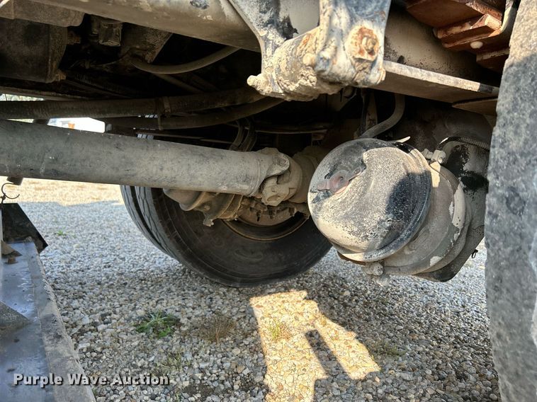 image for item DQ0944 2004 Sterling SC-8000  street sweeper truck