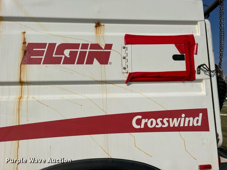 image for item DQ0944 2004 Sterling SC-8000  street sweeper truck