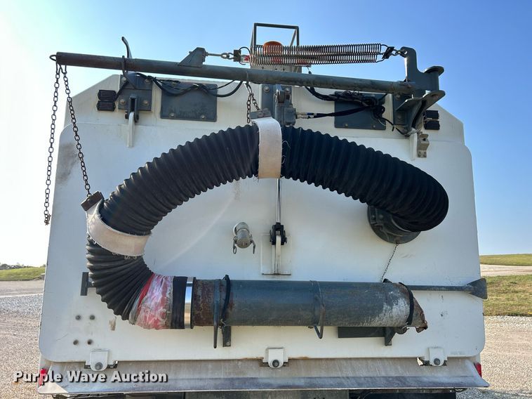 image for item DQ0944 2004 Sterling SC-8000  street sweeper truck