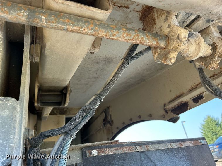 image for item DQ0944 2004 Sterling SC-8000  street sweeper truck