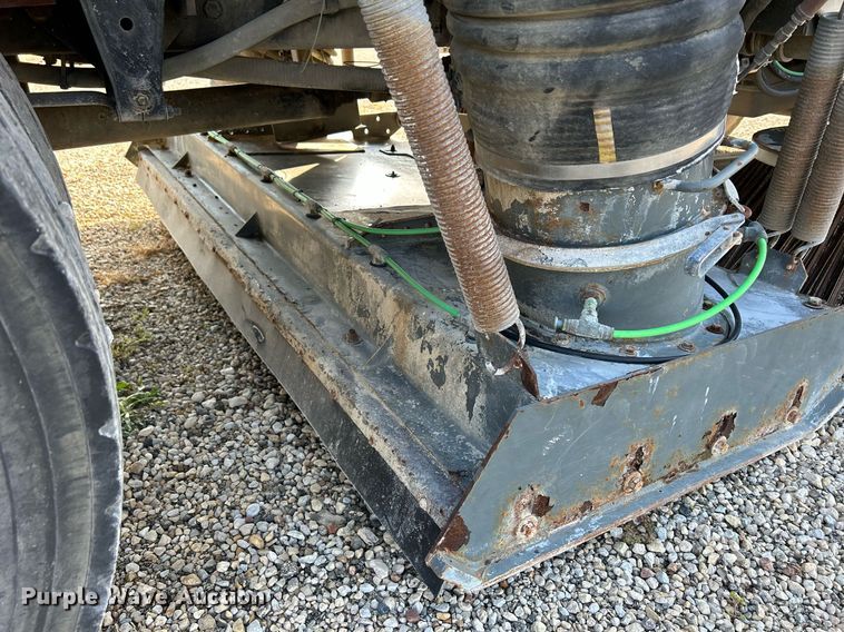 image for item DQ0944 2004 Sterling SC-8000  street sweeper truck