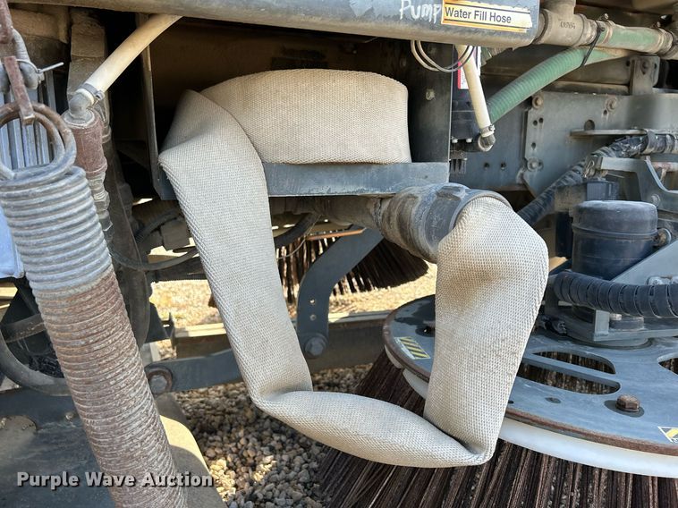 image for item DQ0944 2004 Sterling SC-8000  street sweeper truck