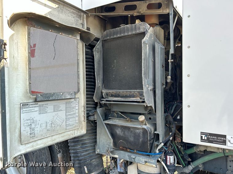 image for item DQ0944 2004 Sterling SC-8000  street sweeper truck