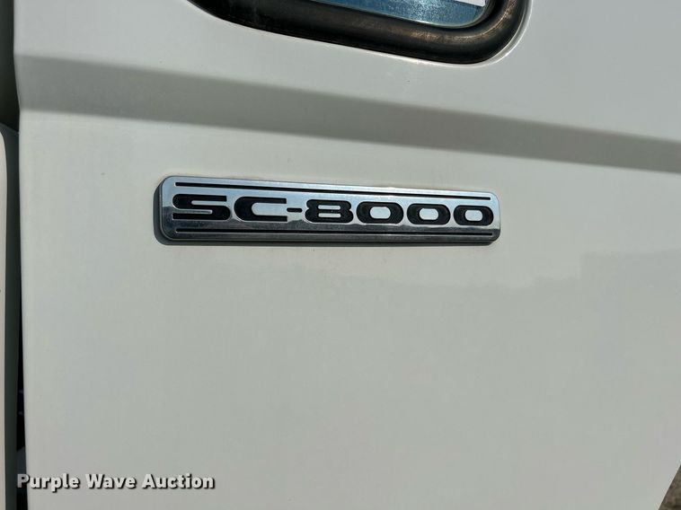 image for item DQ0944 2004 Sterling SC-8000  street sweeper truck