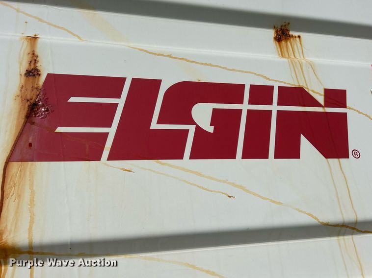 image for item DQ0944 2004 Sterling SC-8000  street sweeper truck