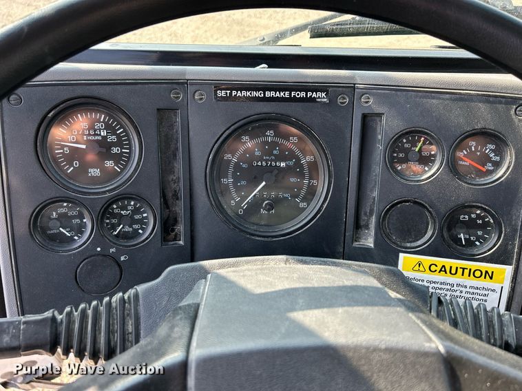 image for item DQ0944 2004 Sterling SC-8000  street sweeper truck