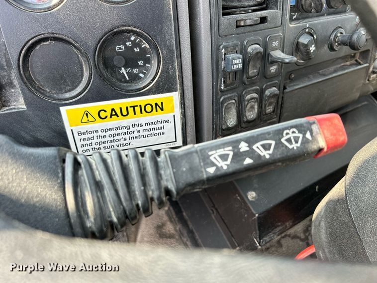 image for item DQ0944 2004 Sterling SC-8000  street sweeper truck