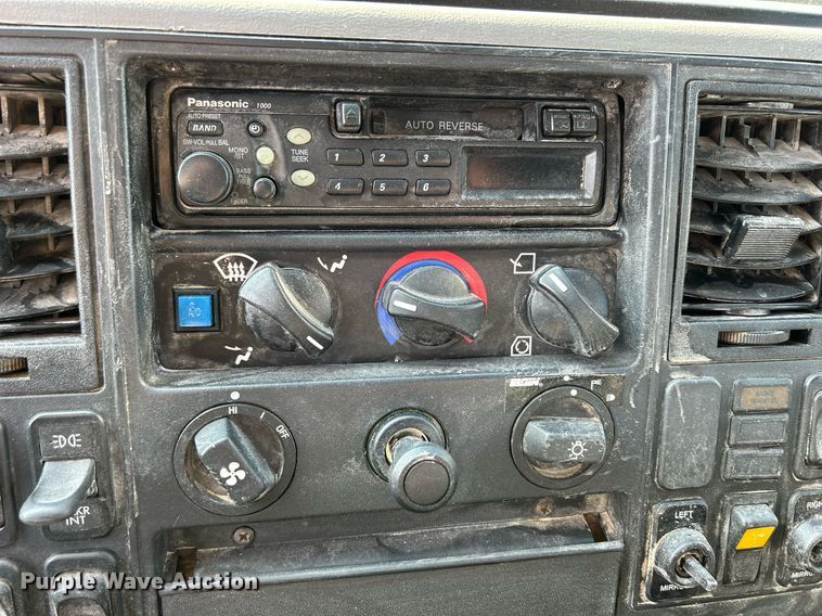 image for item DQ0944 2004 Sterling SC-8000  street sweeper truck