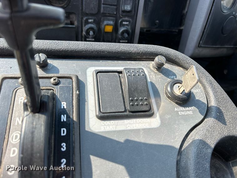 image for item DQ0944 2004 Sterling SC-8000  street sweeper truck