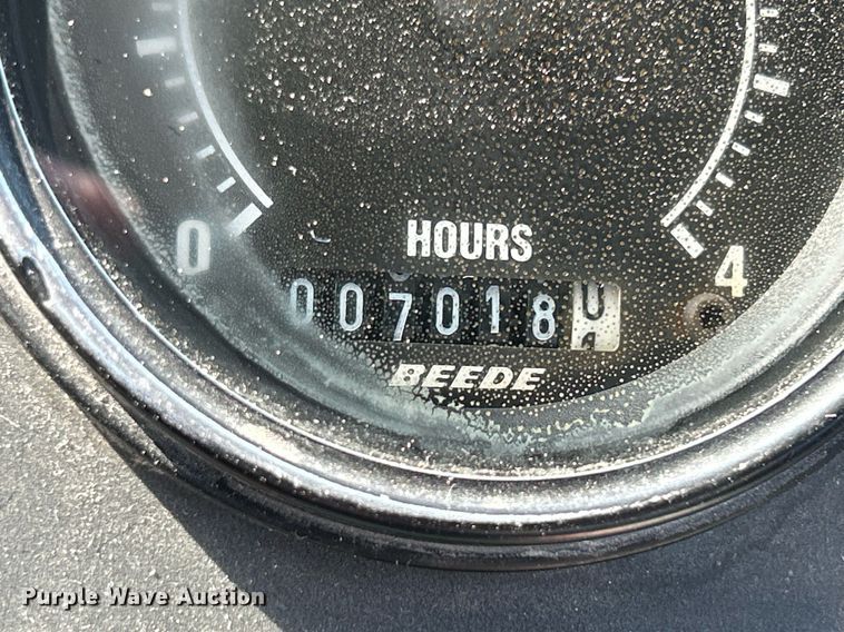 image for item DQ0944 2004 Sterling SC-8000  street sweeper truck