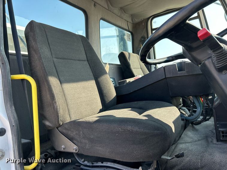 image for item DQ0944 2004 Sterling SC-8000  street sweeper truck