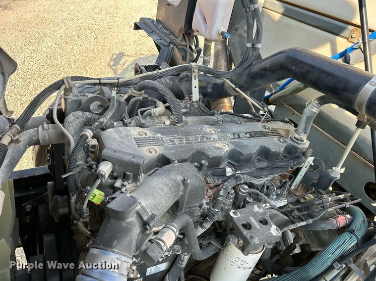 image for item DQ0944 2004 Sterling SC-8000  street sweeper truck